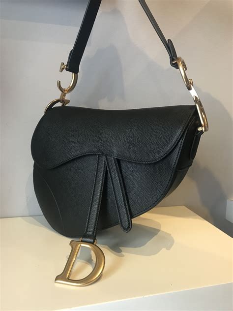 borsa saddle dior prezzo|Dior horse saddle bag.